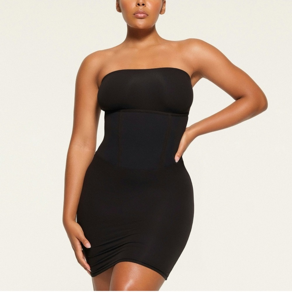 FITS EVERYBODY CORSET MINI TUBE DRESS